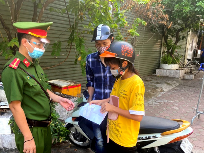 12 ngày giãn cách xã hội, xử phạt trường hợp vi phạm với số tiền 14,3 tỷ đồng